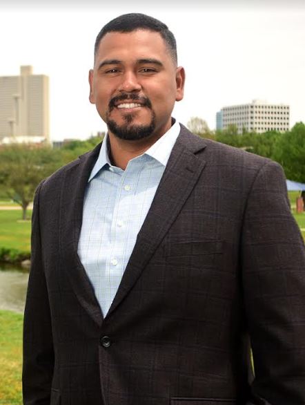Juan Menchaca, founder of Aguasol Energy